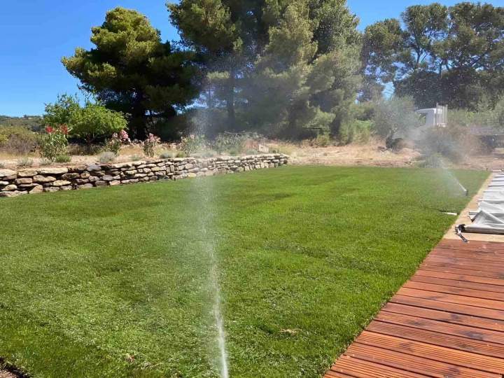 Mise en place arrosage automatique Le Castellet