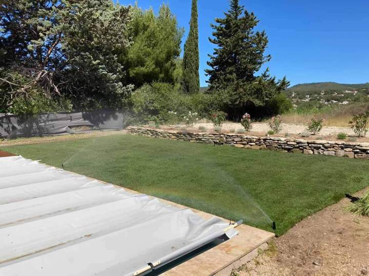 Pose arrosage automatique Le Castellet