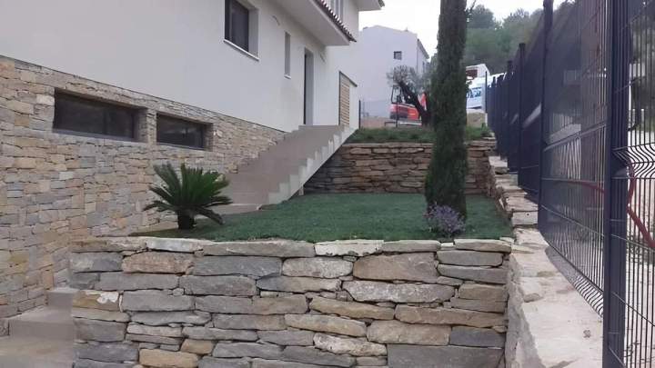 Construction de murs en pierres Le Castellet