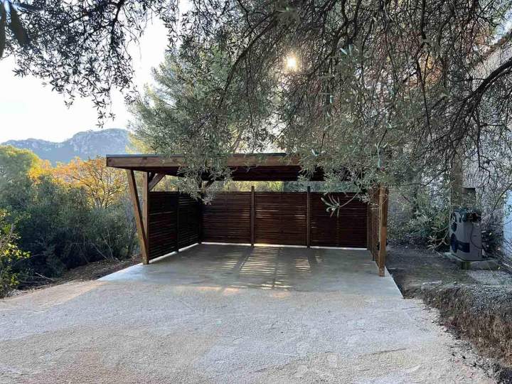 Installation d'un carport au Castellet