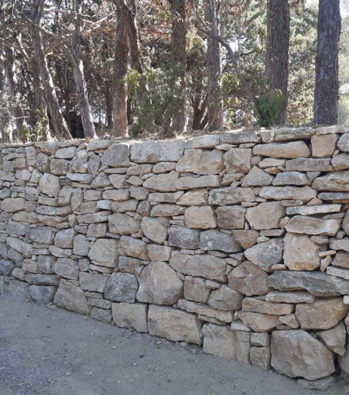 Construction de murs en pierres Le Castellet